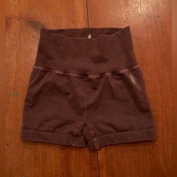 FP Movement by Free People Pants - FREE PEOPLE BOOTY SHORTS SIZE XS
